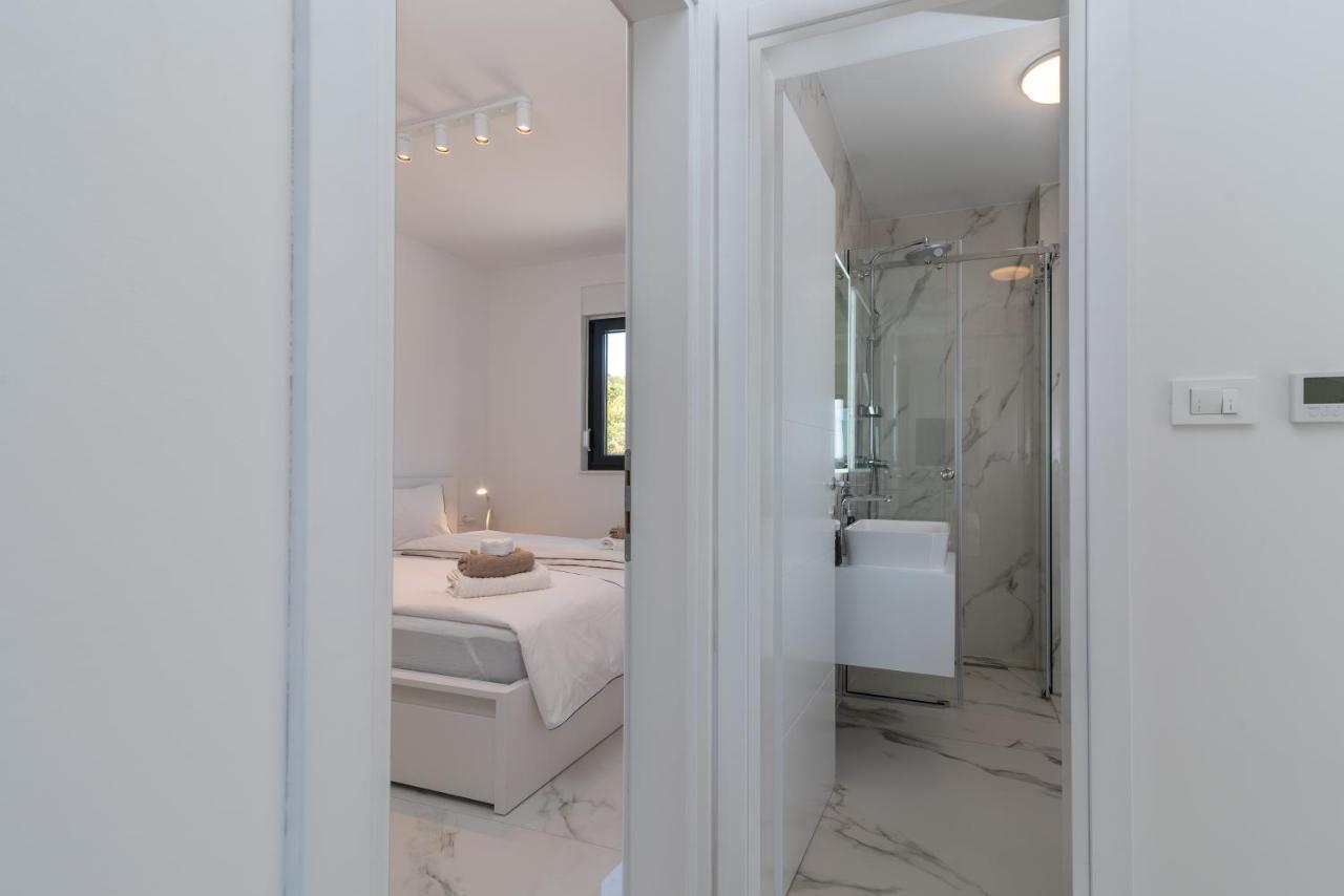 Lavender Tree - Luxury Apartments Trogir Kültér fotó
